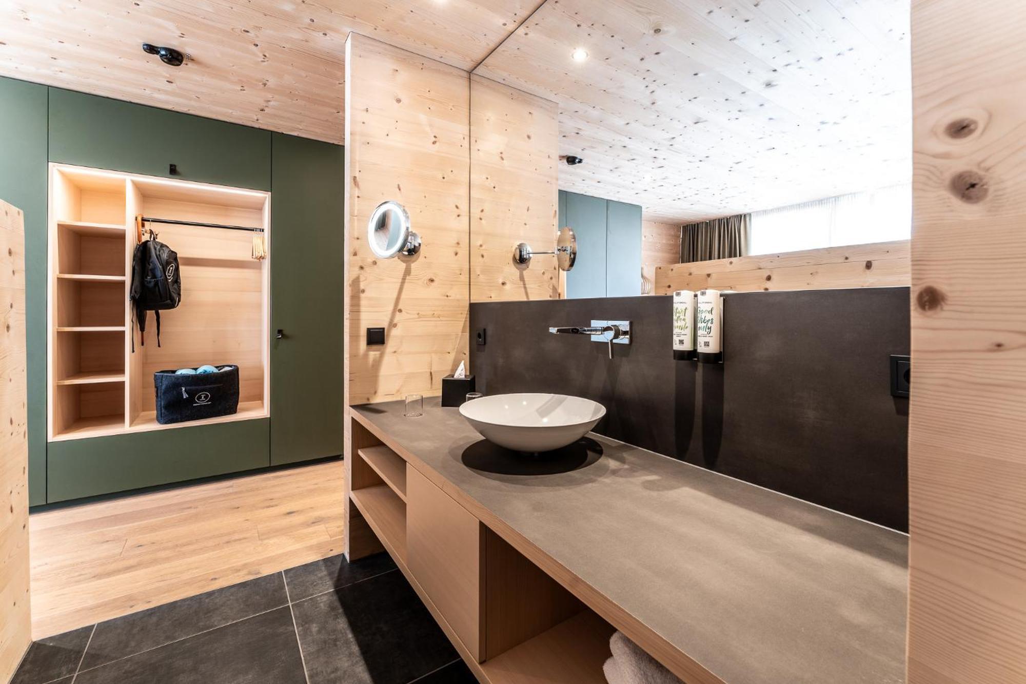 Torghele'S Wald & Fluh Hotel Балдершванг Екстериор снимка